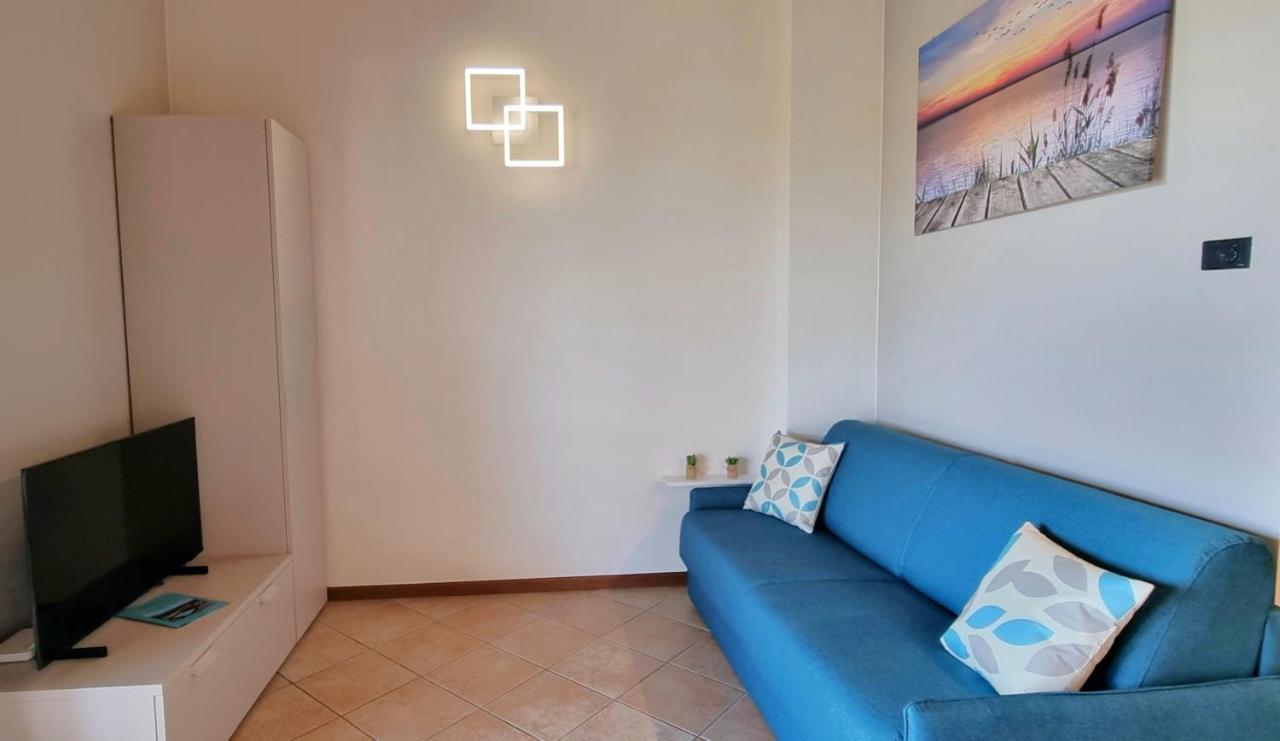 Dolce Blu Sirmione Apartamento Rivoltella del Garda Exterior foto