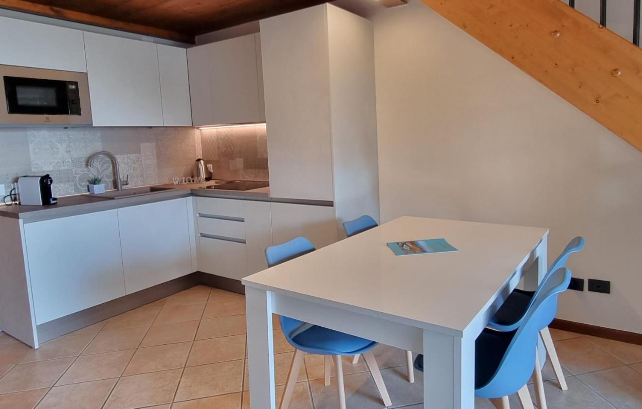 Dolce Blu Sirmione Apartamento Rivoltella del Garda Exterior foto