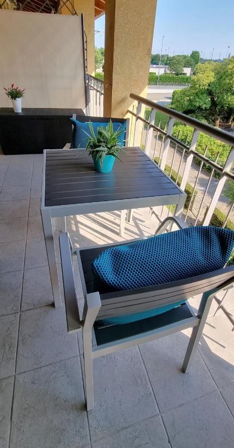 Dolce Blu Sirmione Apartamento Rivoltella del Garda Exterior foto