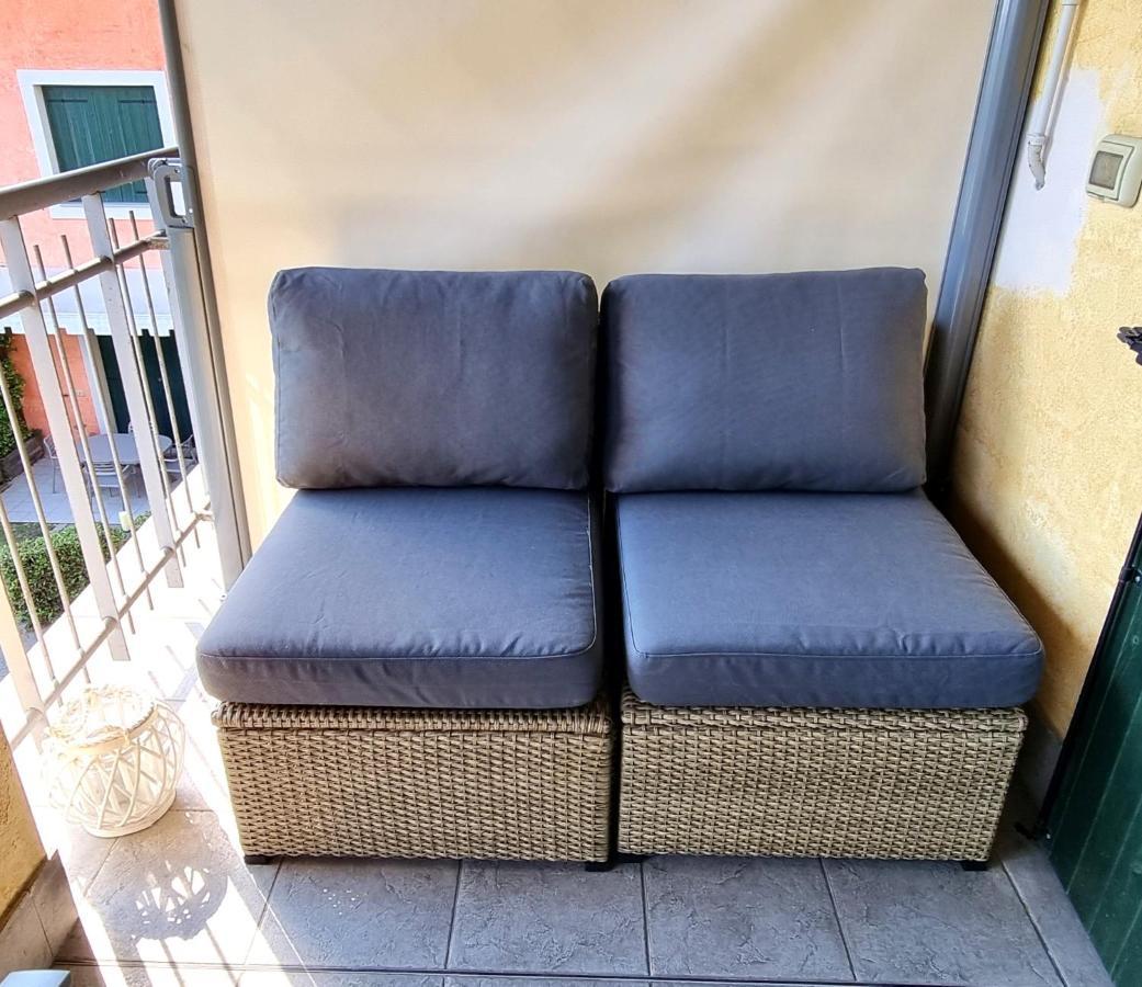 Dolce Blu Sirmione Apartamento Rivoltella del Garda Exterior foto